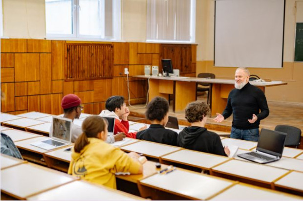 Schüler im Hörsaal